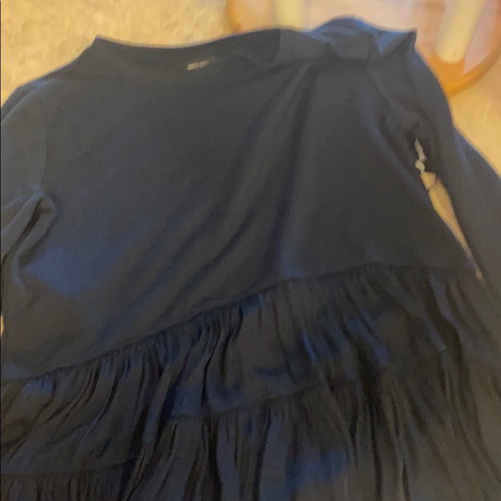 Long sleeve navy blue Vera wang top